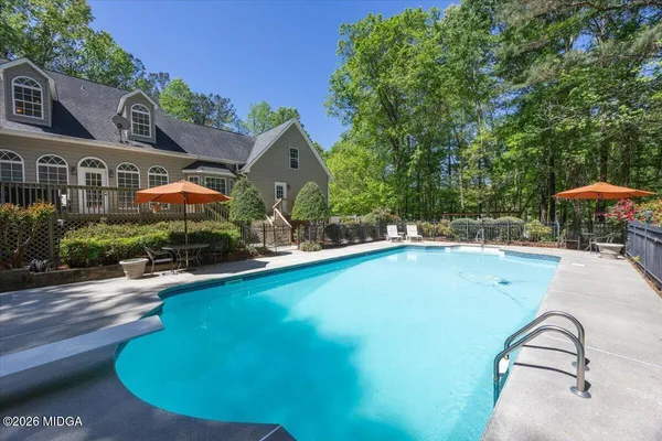 $625,000 | 117 Island View Drive, Lizella, GA 31052
