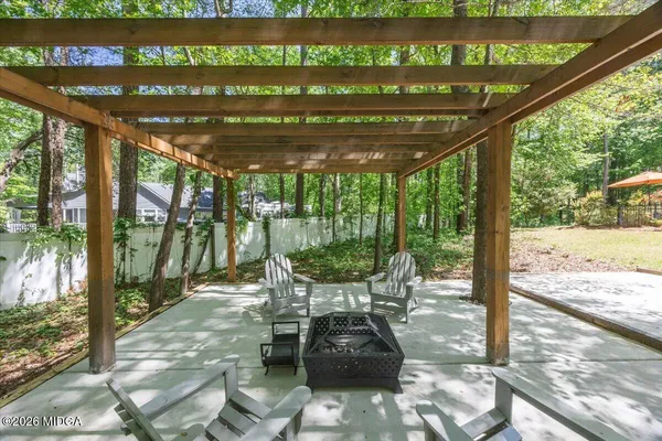 $625,000 | 117 Island View Drive, Lizella, GA 31052