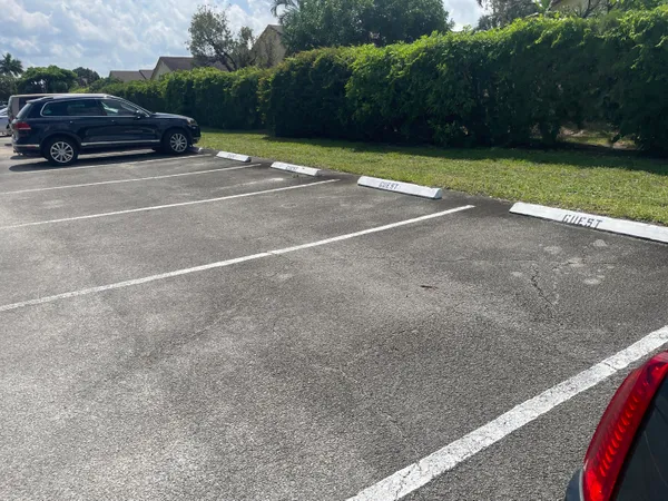 $1,300 | 770 Lori Drive, Unit 257, Palm Springs, FL 33461