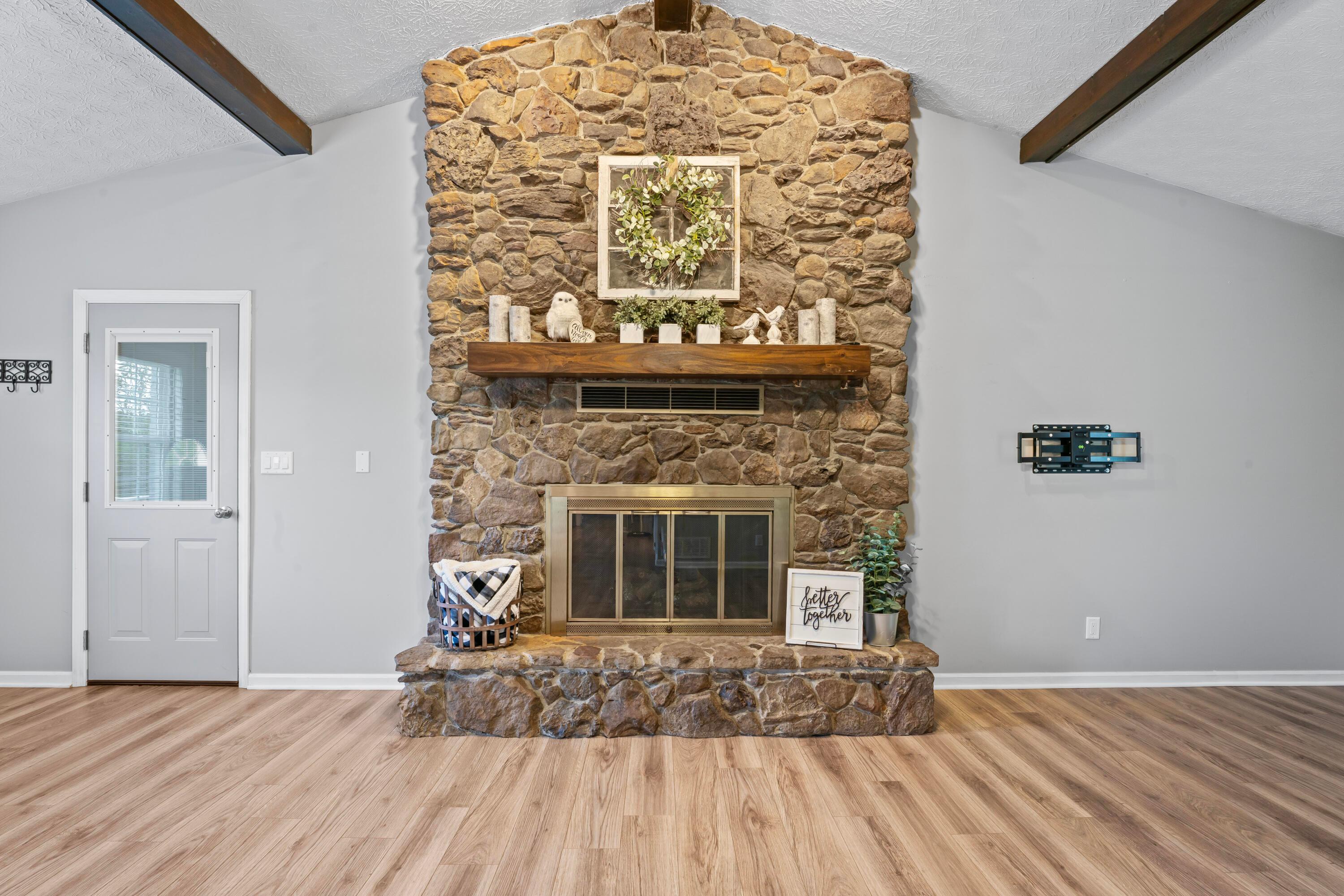 1584 Swans Road Northeast Newark, OH 43055 - Photo 63 of 77 photos_high_resolution_DSC07146