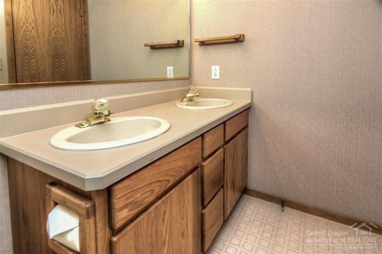 1 Bittern Lane Sunriver, OR 97707 - Photo 17 of 21 Additional Photo