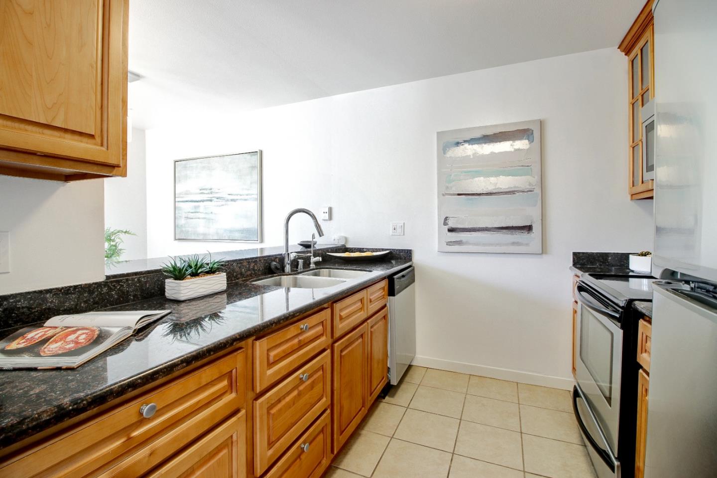 4784 Raspberry Place San Jose, CA 95129 - Photo 3 of 24 Gallery Image 3