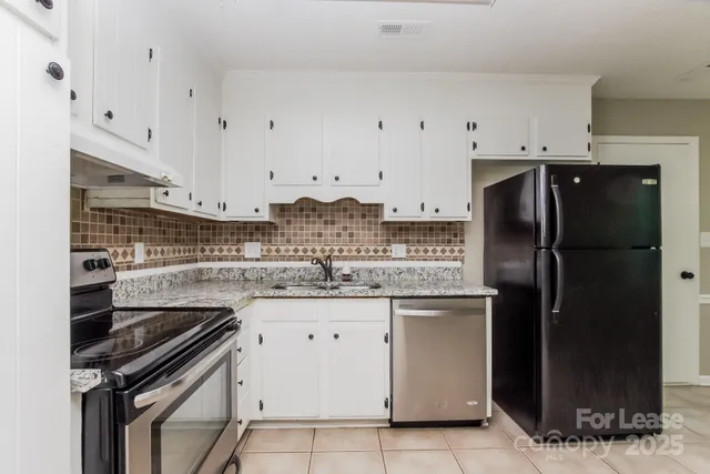 $2,125 | 11804 Larkridge Court, Charlotte, NC 28226