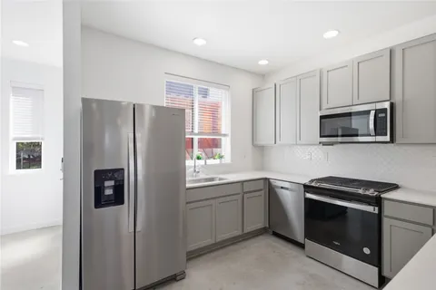 $385,000 | 814 North Bluff Drive, Unit 74, Austin, TX 78745
