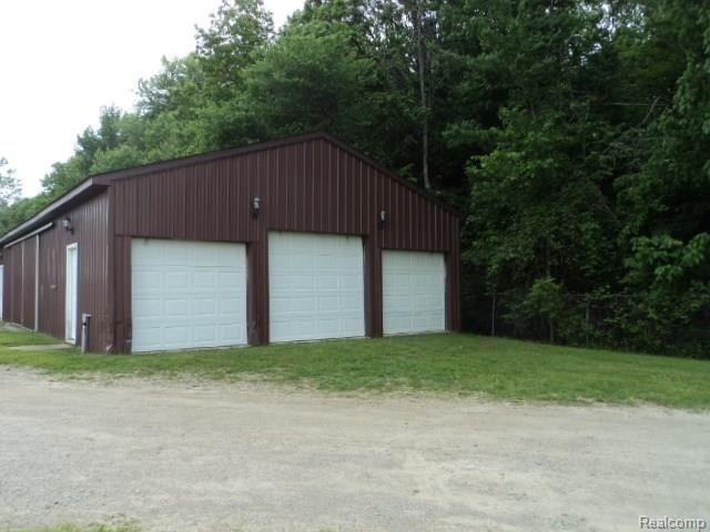 7621 Cribbins Road Avoca, MI 48006 - Photo 31 of 46 DSC02075.jpg