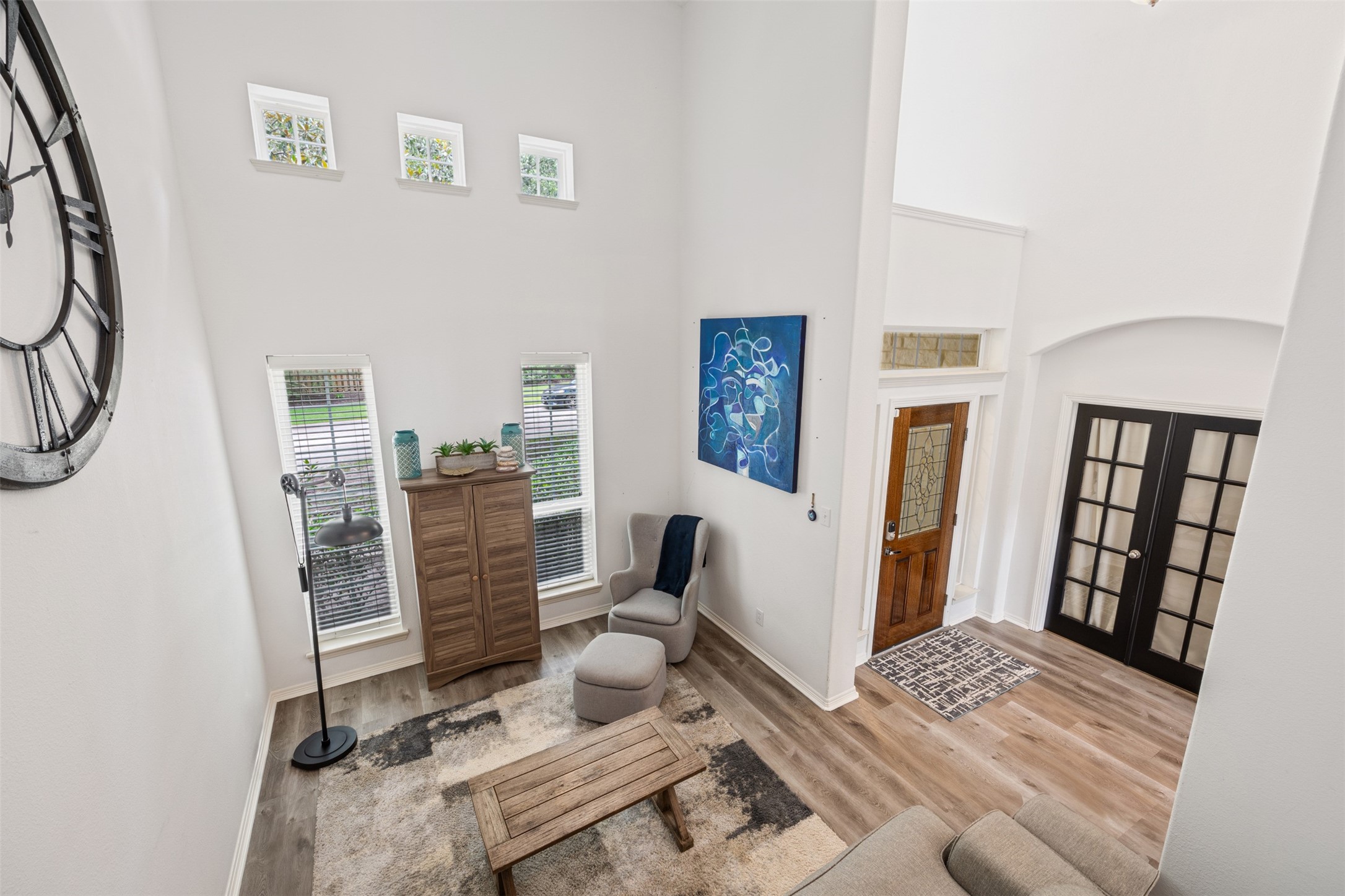 58 South Longsford Circle Spring, TX 77382 - Photo 10 of 50 a view of a livingroom with furniture and a window