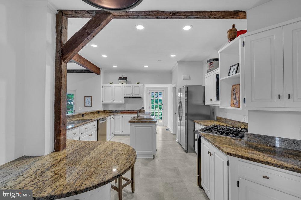 156 Cranbury Neck Road Plainsboro, NJ 08536 - Photo 17 of 86
