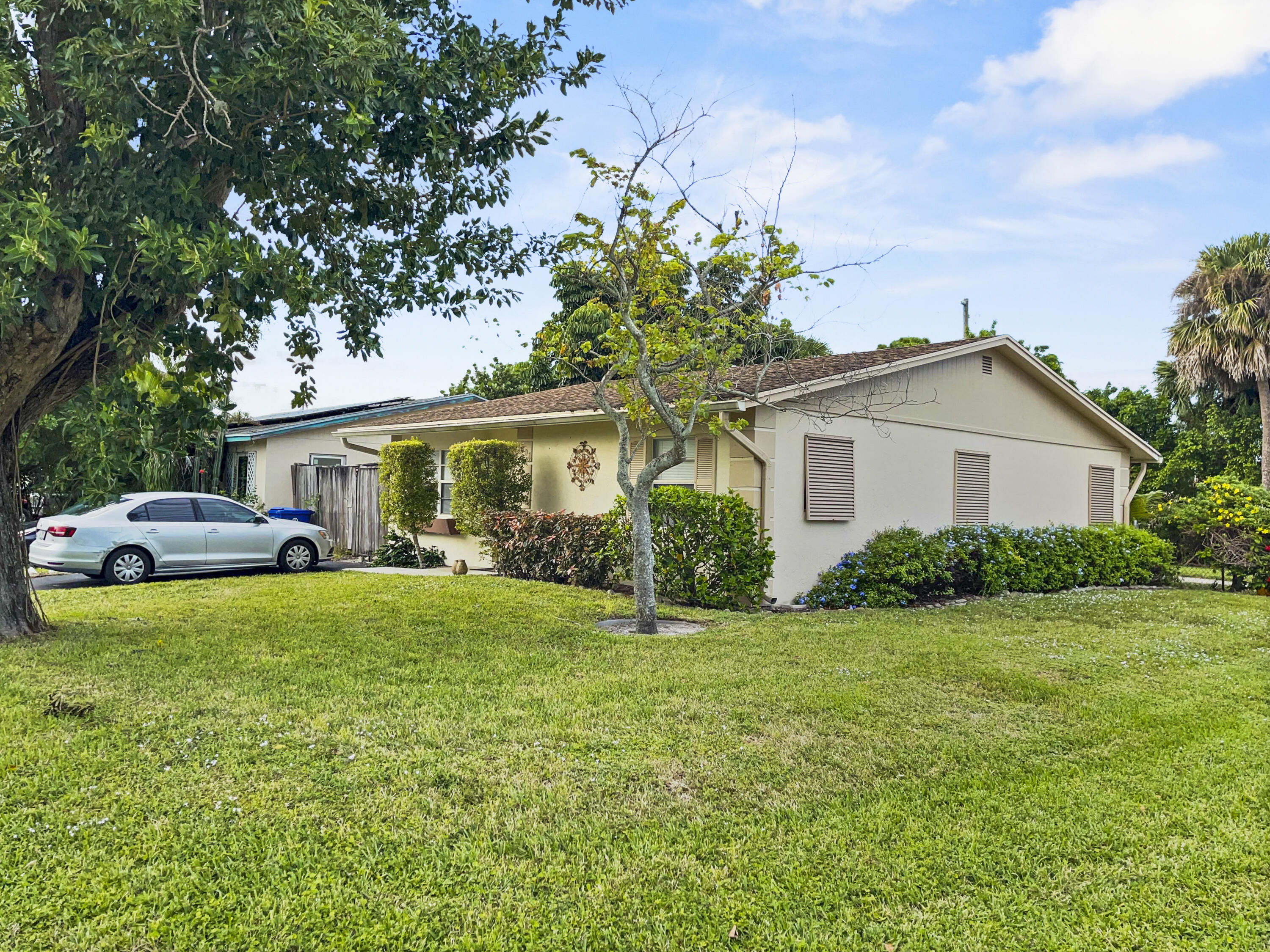 1001 Comanche Street Jupiter, FL 33458 - Photo 1 of 35 1001 Comanche St