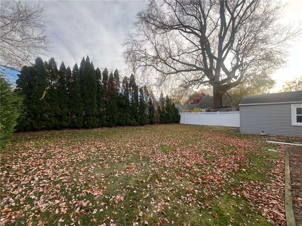30 Hampshire Road Cranston, RI 02910 - Photo 19 of 20 Gallery Image 19