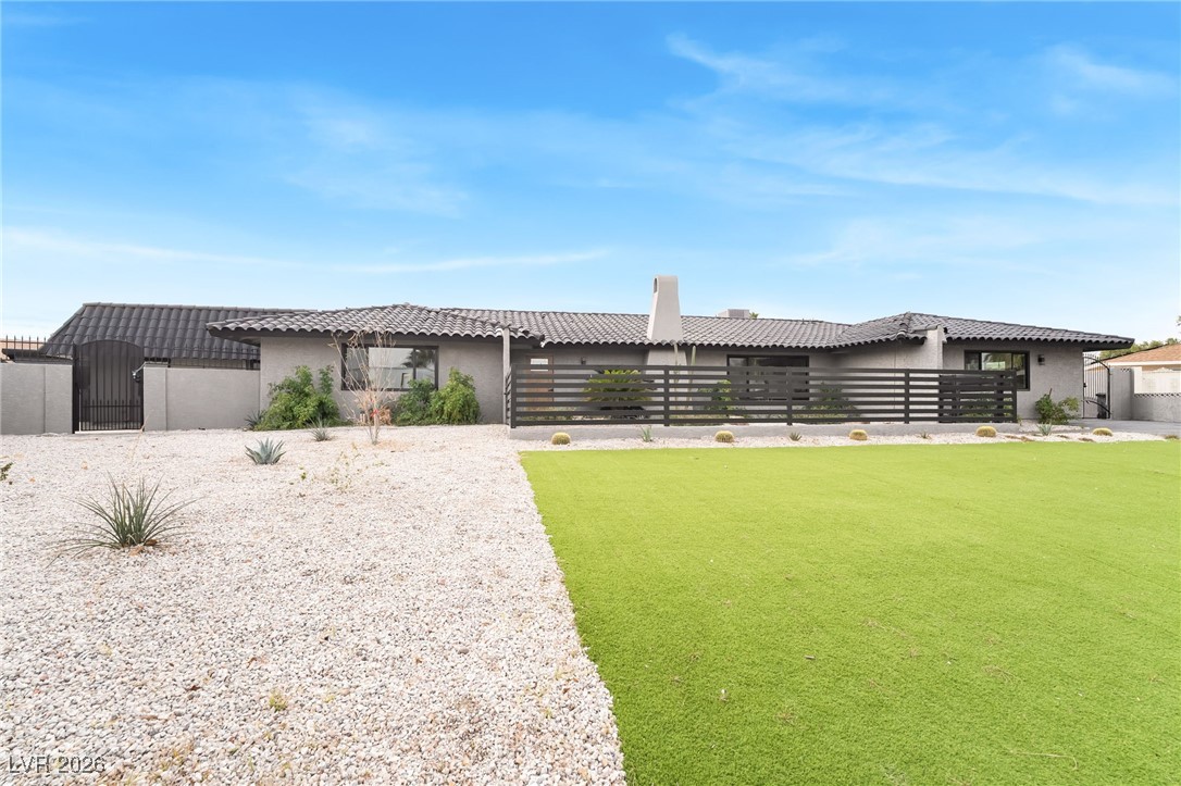 4501 South Woodcrest Road Las Vegas, NV 89121 - Photo 3 of 46