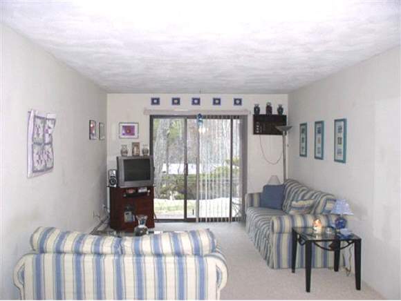 11 Strawberry Bank Road, Unit 4 Nashua, NH 03062 - Photo 1 of 1 Gallery Image 1