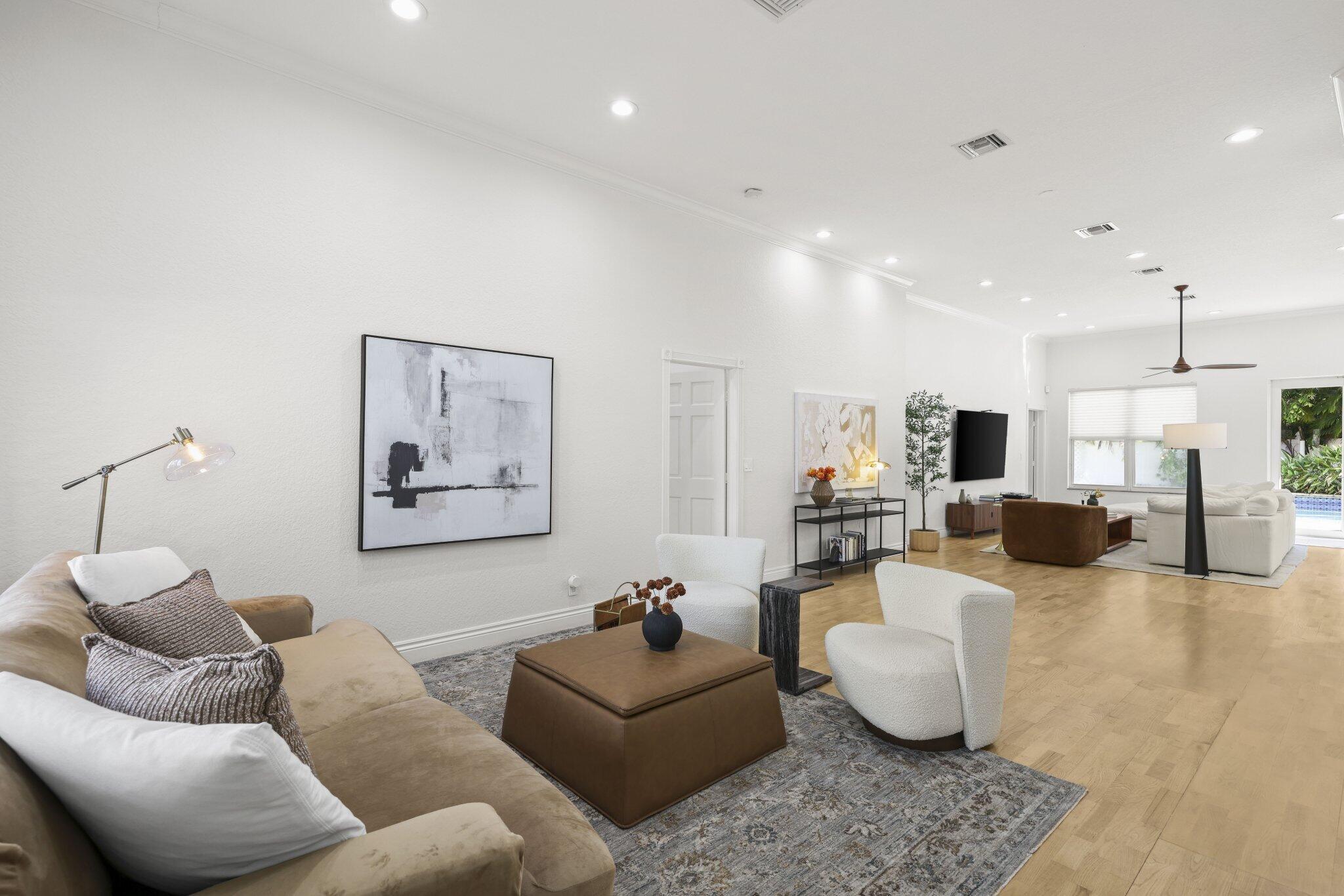 201 Northeast 4th Street Boca Raton, FL 33432 - Photo 4 of 47 201 Northeast 4th Street - 2.jpg-SMALL