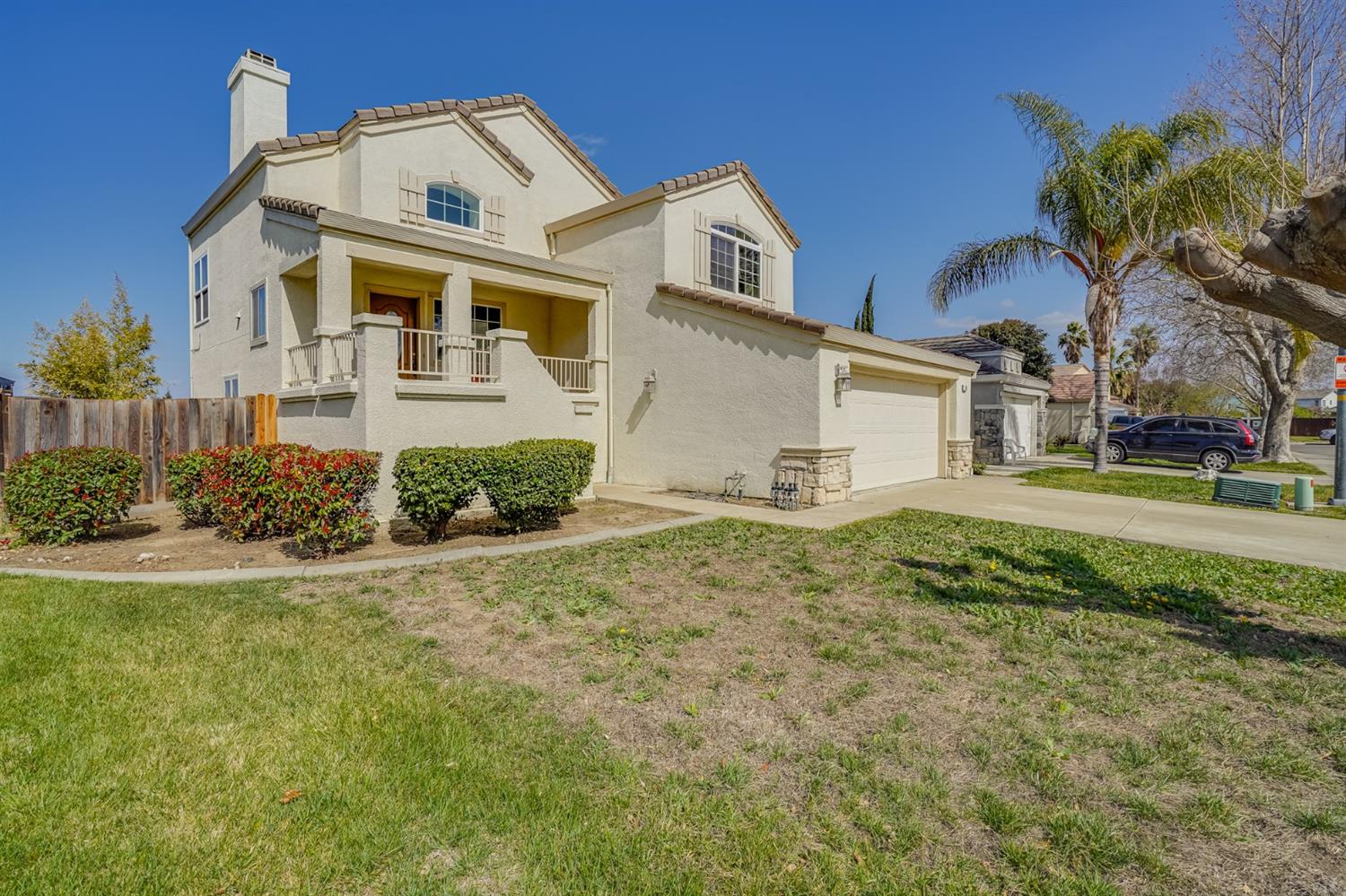 1561 Spring Court Tracy, CA 95376 - Photo 3 of 33 Gallery Image 3