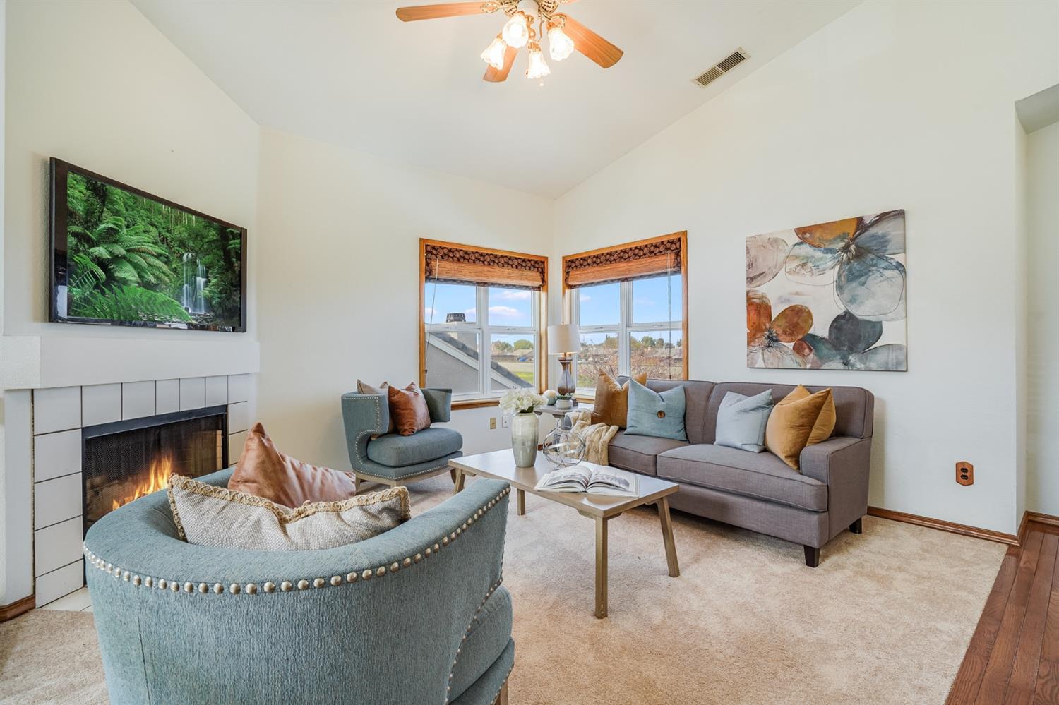 1561 Spring Court Tracy, CA 95376 - Photo 5 of 33 Gallery Image 5