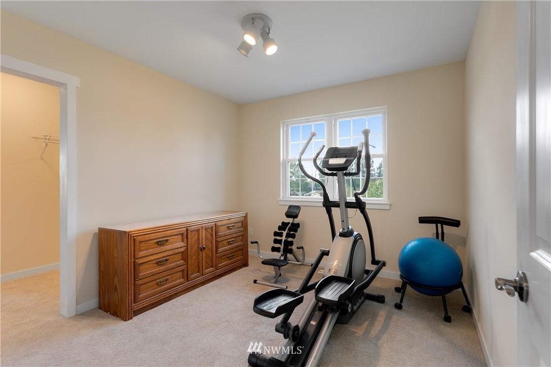 451 Hoquiam Place Northeast Renton, WA 98059 - Photo 16 of 25 Gallery Image 16