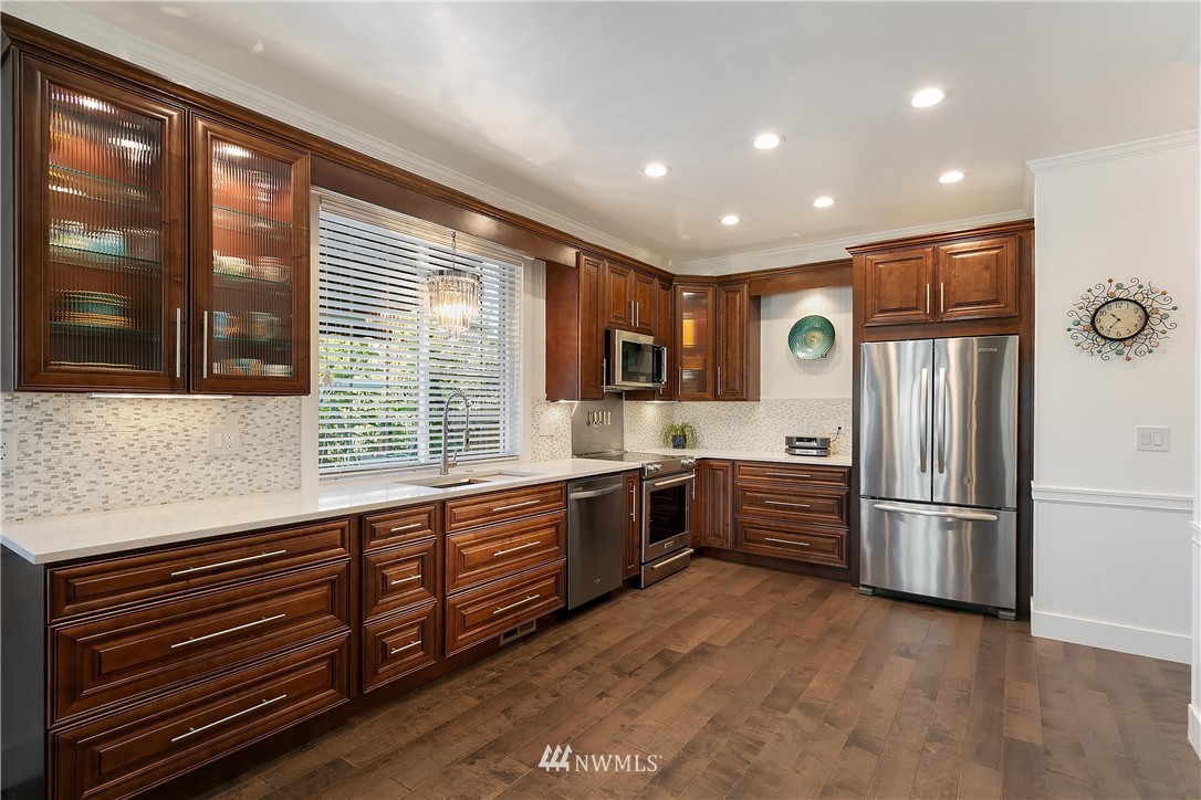 451 Hoquiam Place Northeast Renton, WA 98059 - Photo 6 of 25 Gallery Image 6