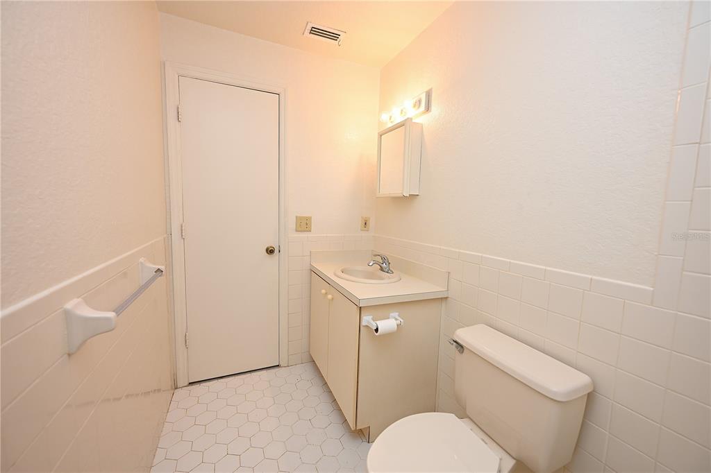 613 Robin Road, Unit 3 Lakeland, FL 33803 - Photo 14 of 19