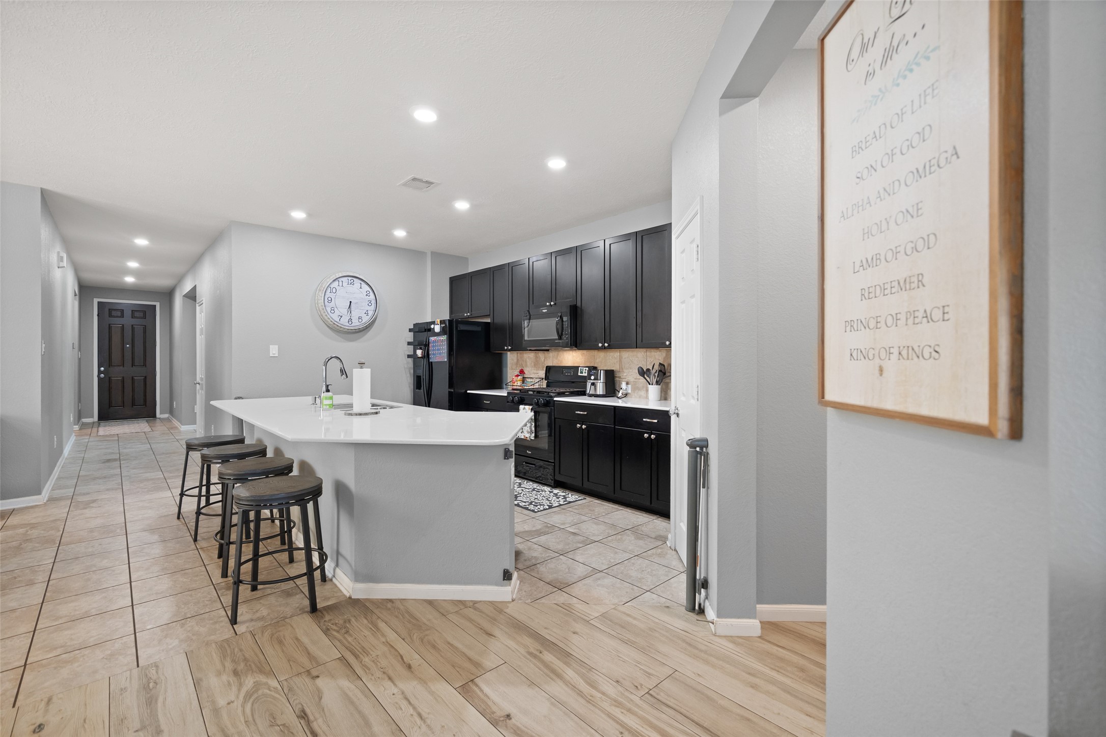 1118 Upton Court Conroe, TX 77304 - Photo 13 of 25 Side view of the kitchen!