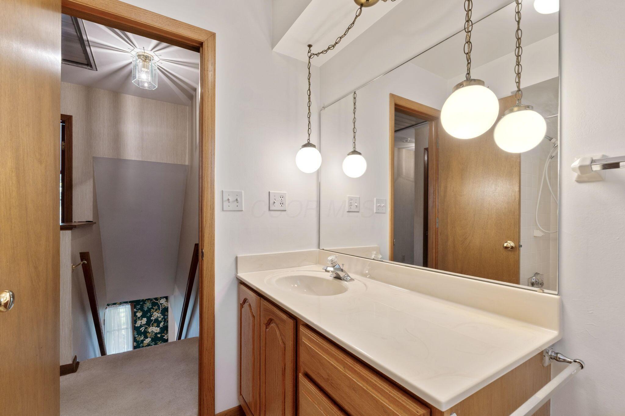 1060 Woodmere Road Columbus, OH 43220 - Photo 70 of 94 1060 Woodmere (Interior)-43