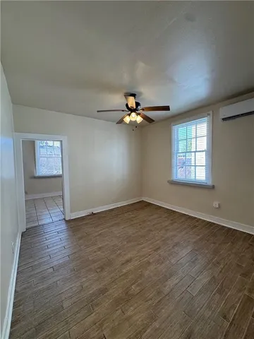 $1,300 | 1908 Dauphine Street, Unit 2A, New Orleans, LA 70116