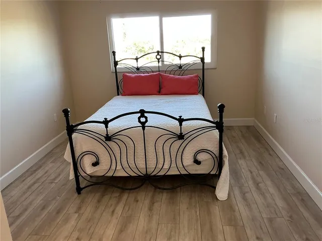 $1,400 | 1860 Massachusetts Avenue Northeast, Unit 311, St. Petersburg, FL 33703