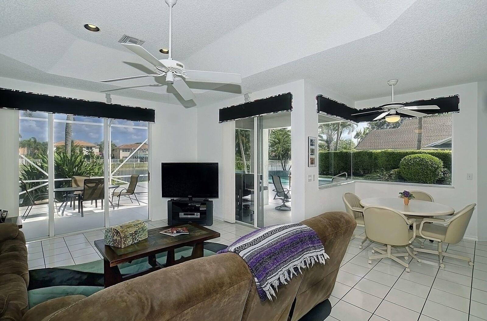 10727 Santa Rosa Drive Boca Raton, FL 33498 - Photo 10 of 52 Isle family room