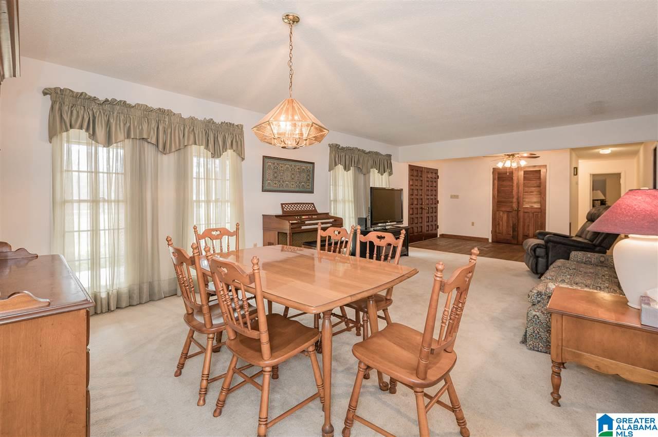 681 Valley View Road Pelham, AL 35124 - Photo 10 of 39