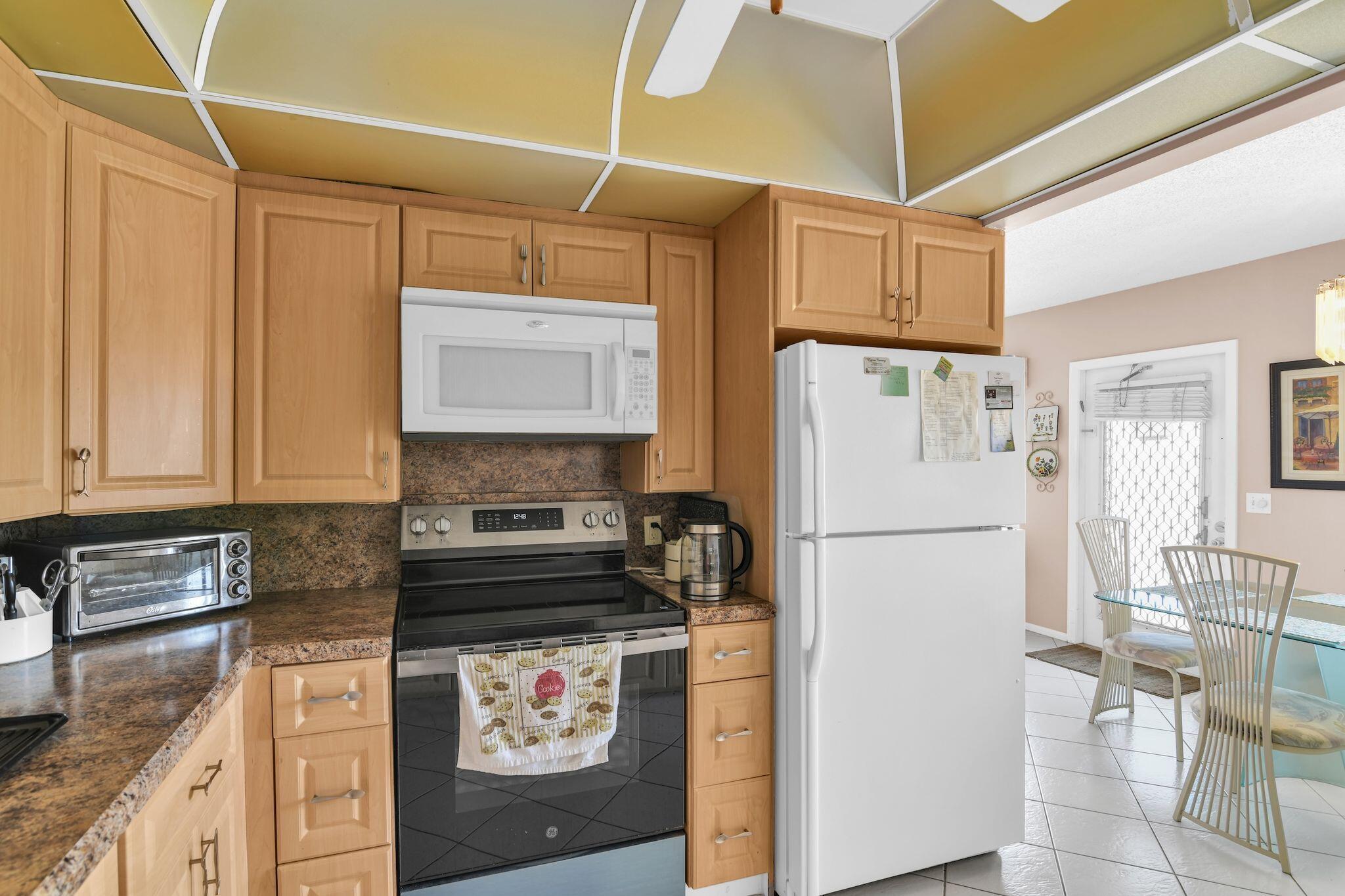 4053 Wolverton C Boca Raton, FL 33434 - Photo 15 of 55 4053 Wolverton C pic 39