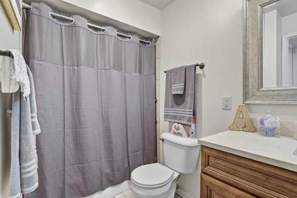$113,000 | 2929 Sunnyside Drive, Unit 303, Rockford, IL 61114