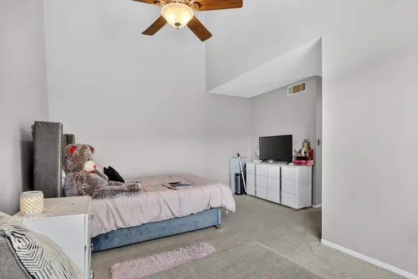 $113,000 | 2929 Sunnyside Drive, Unit 303, Rockford, IL 61114