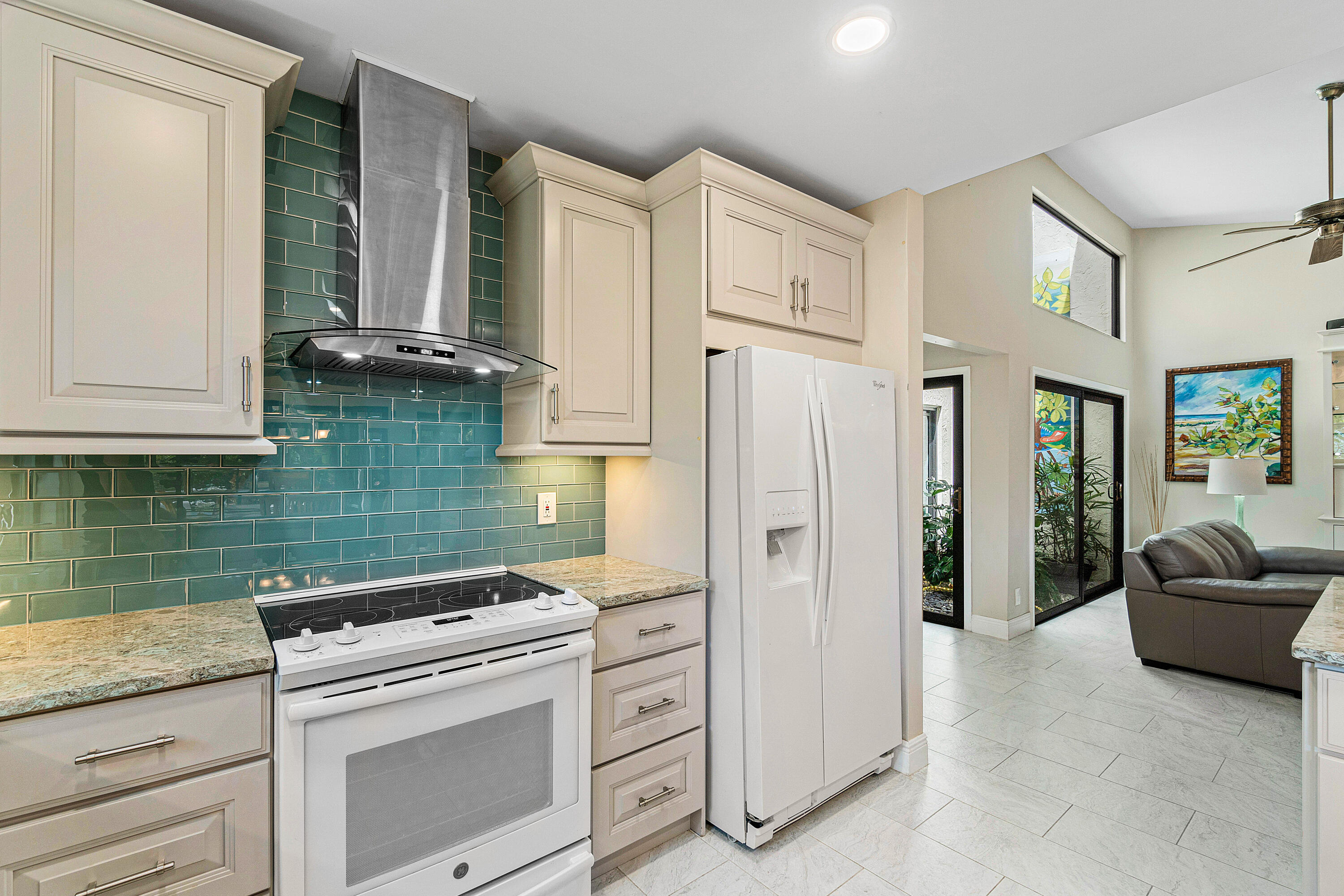 327 Southwest 29th Avenue Delray Beach, FL 33445 - Photo 11 of 48 untitled-11