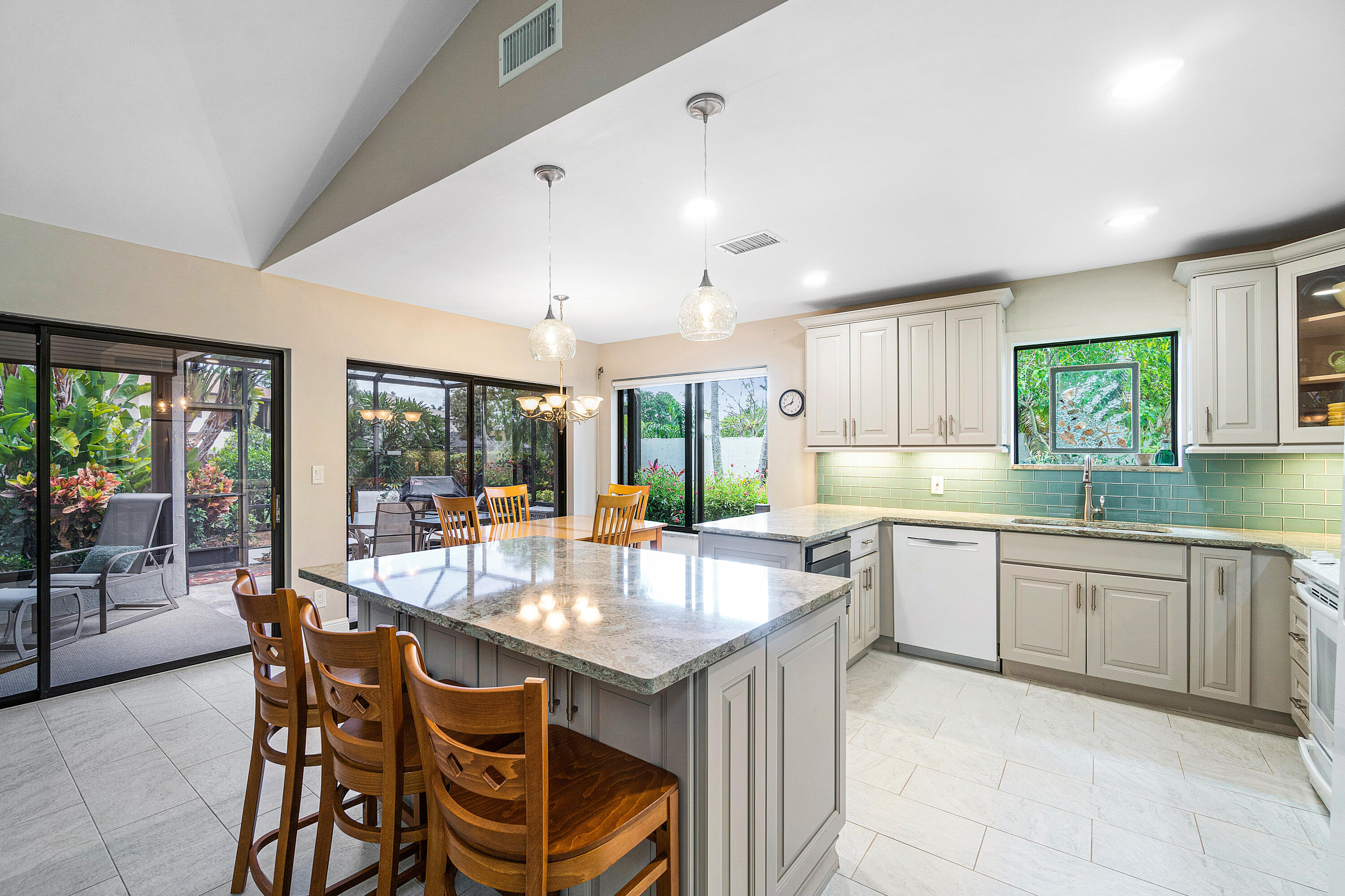 327 Southwest 29th Avenue Delray Beach, FL 33445 - Photo 7 of 48 untitled-7