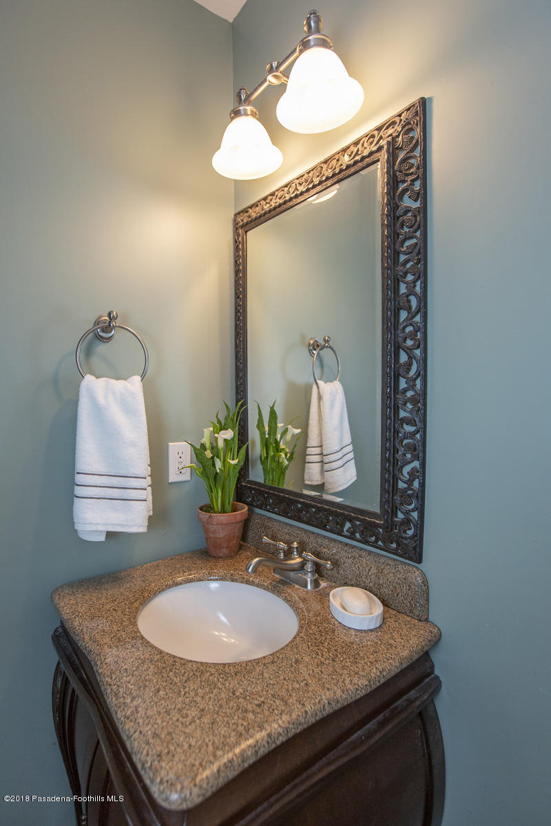 1678 Braeburn Road Altadena, CA 91001 - Photo 6 of 29 14a