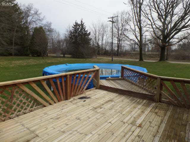5302 Mason Road Fowlerville, MI 48836 - Photo 21 of 22 21130683-20.JPG