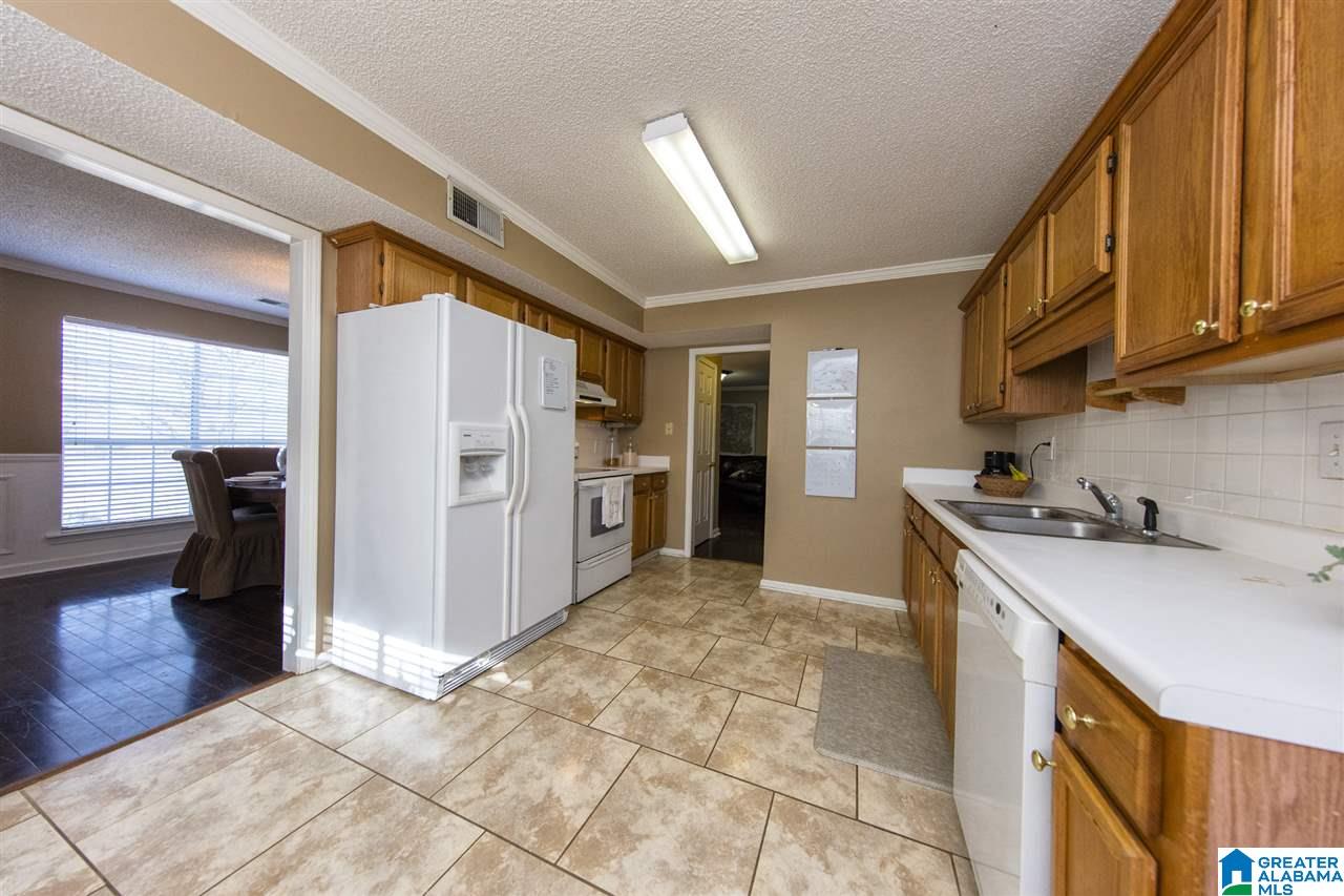 109 Berryhill Lane Alabaster, AL 35007 - Photo 8 of 23