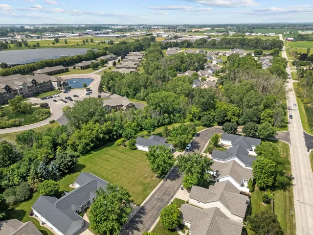 $64,900 | 4761 Westbrook Court, Unit 87, Appleton, WI 54913