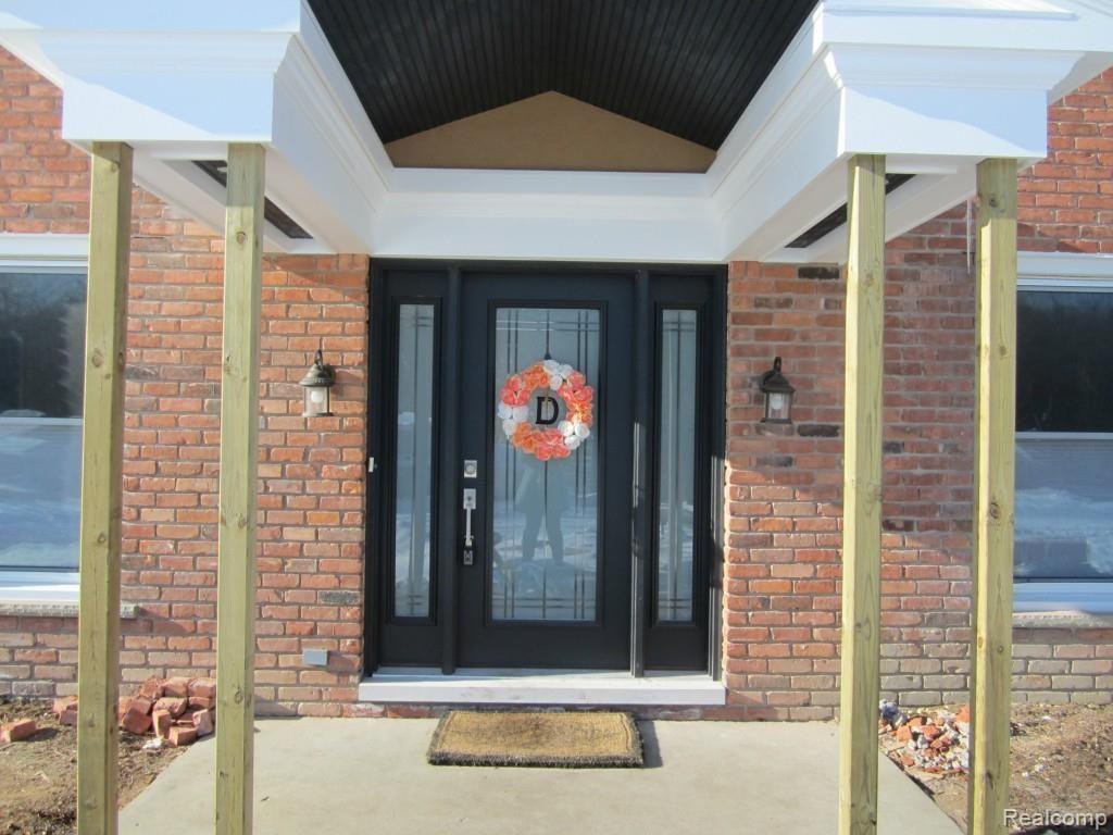 754 Birch Tree Lane Rochester Hills, MI 48306 - Photo 1 of 53