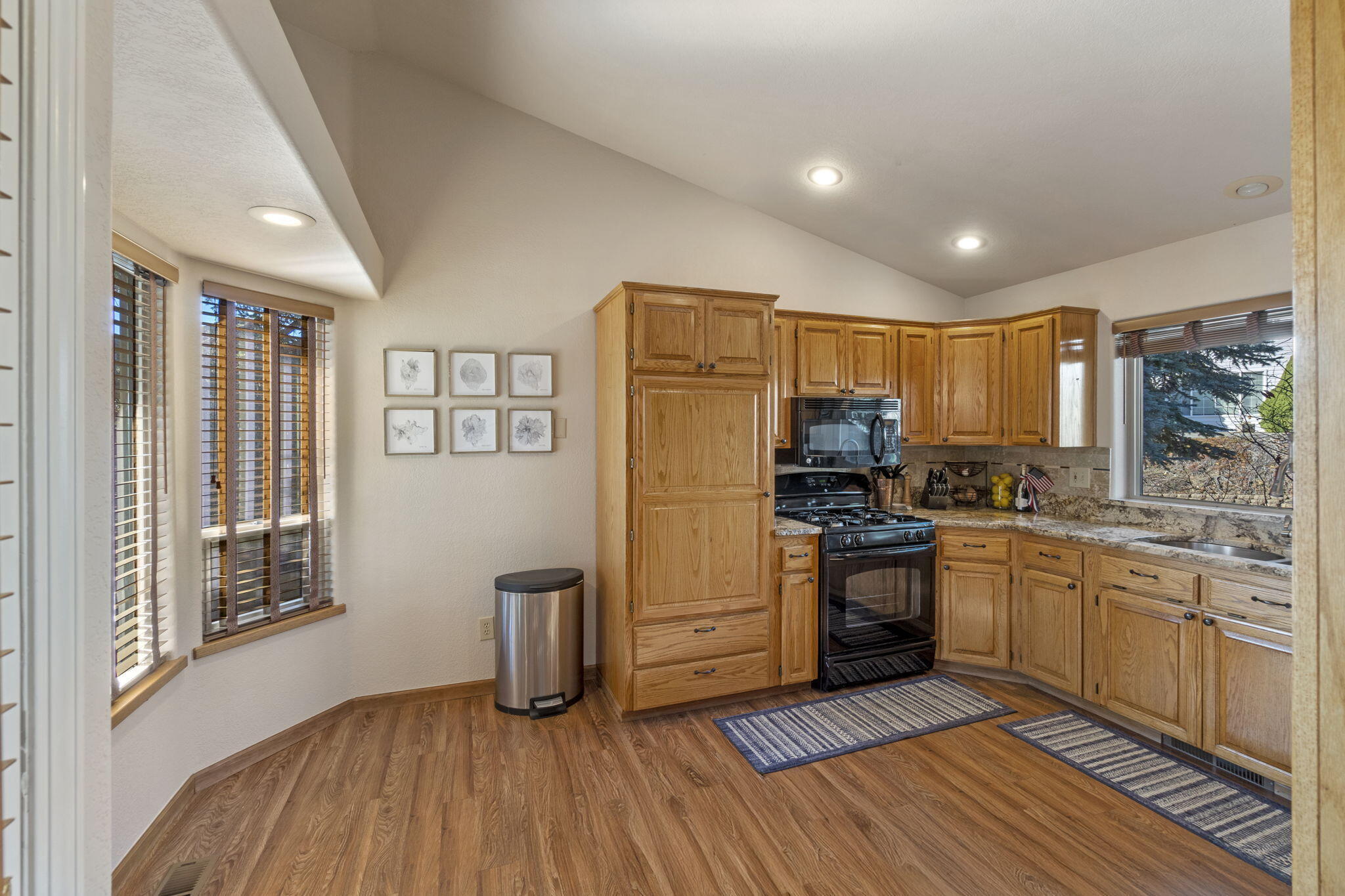99 Ridgecrest Drive Klamath Falls, OR 97601 - Photo 13 of 77 16-web-or-mls-3-web-or-mls-DSC05856