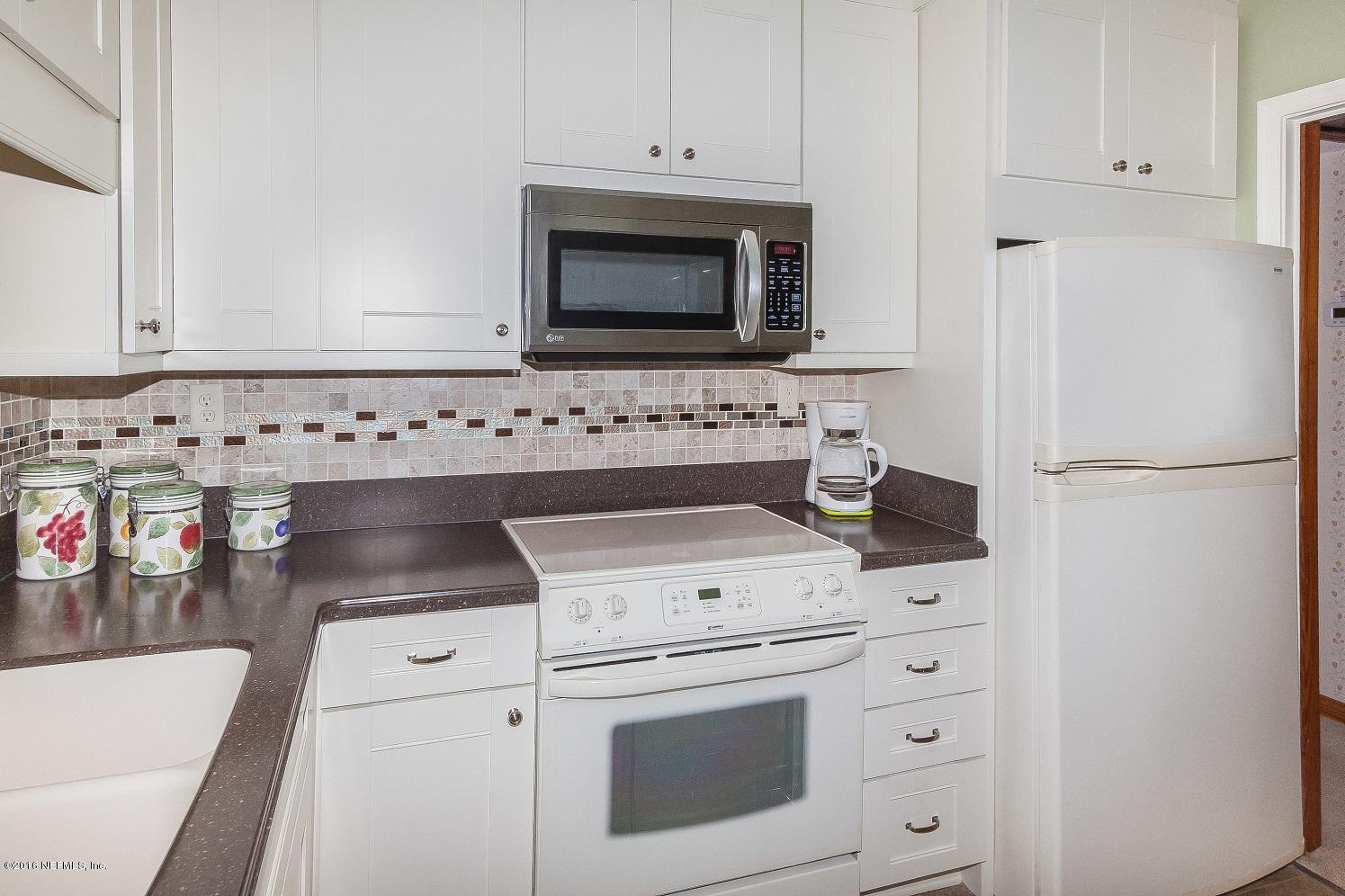 849 Wren Road Jacksonville, FL 32216 - Photo 10 of 37 Corian Counters & Custom Backsplash