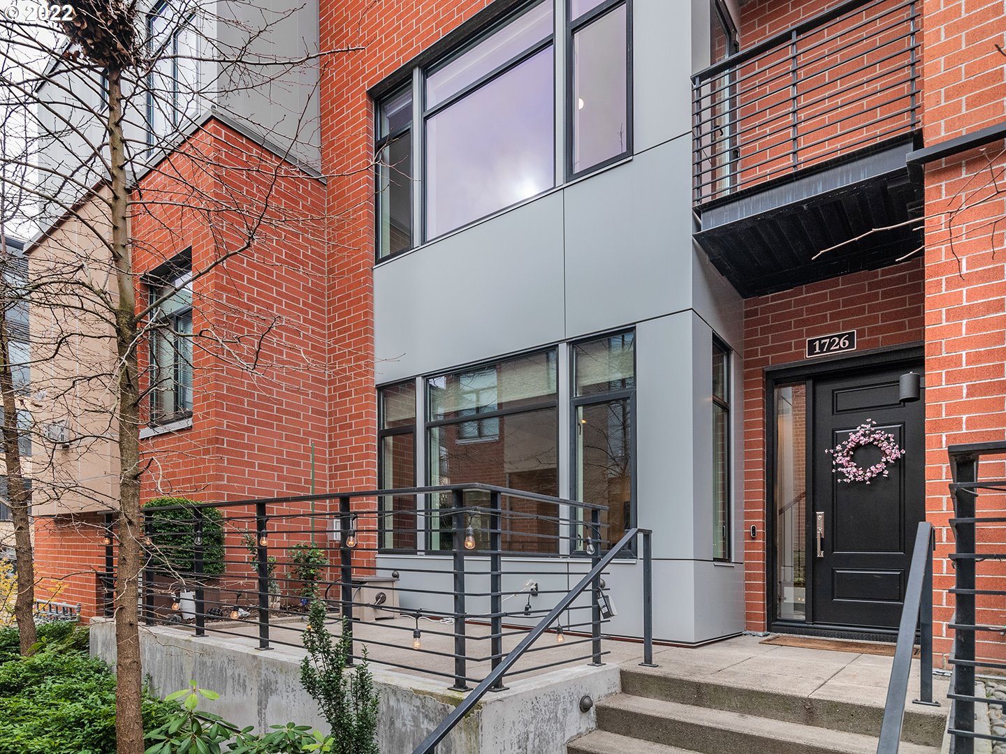 1726 Northwest Riverscape Street Portland, OR 97209 - Photo 1 of 31 Gallery Image 1
