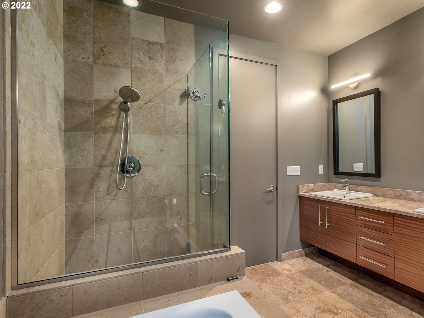 1726 Northwest Riverscape Street Portland, OR 97209 - Photo 15 of 31 Gallery Image 15