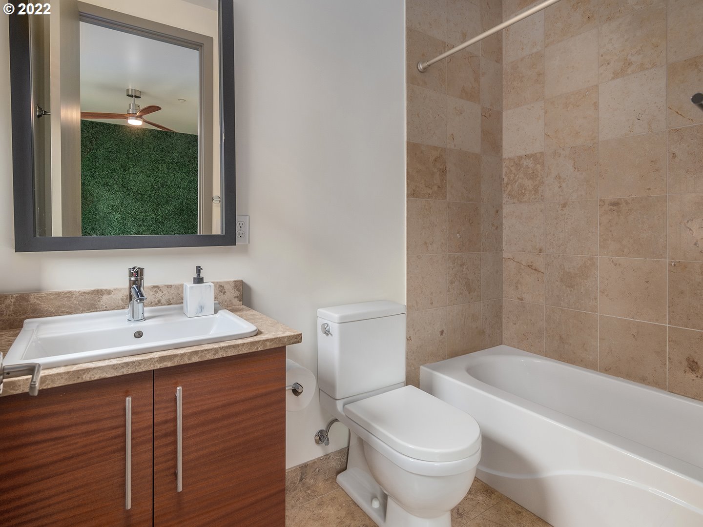 1726 Northwest Riverscape Street Portland, OR 97209 - Photo 18 of 31 Gallery Image 18