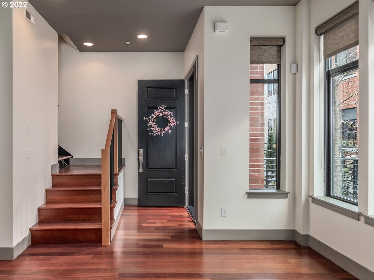1726 Northwest Riverscape Street Portland, OR 97209 - Photo 2 of 31 Gallery Image 2