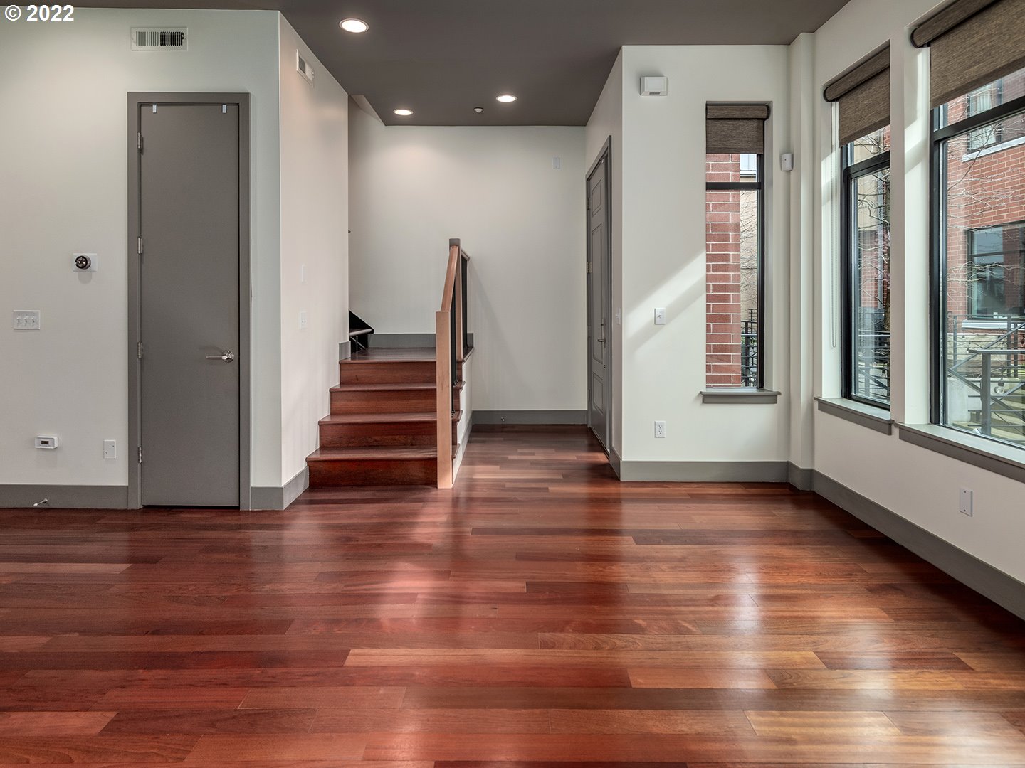 1726 Northwest Riverscape Street Portland, OR 97209 - Photo 3 of 31 Gallery Image 3