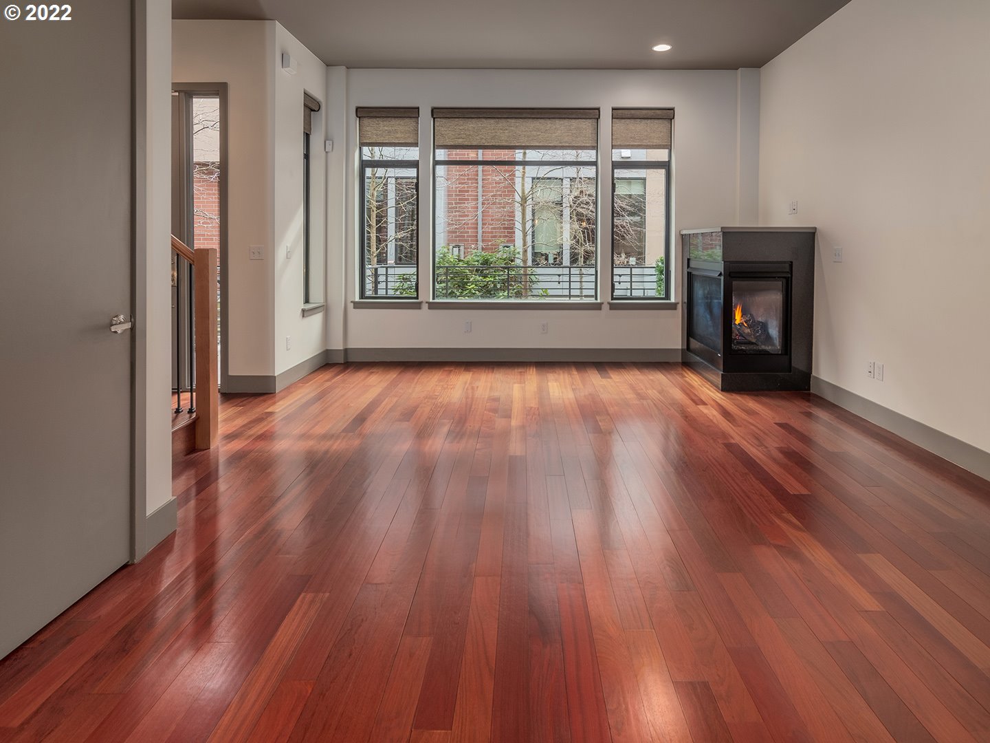 1726 Northwest Riverscape Street Portland, OR 97209 - Photo 4 of 31 Gallery Image 4