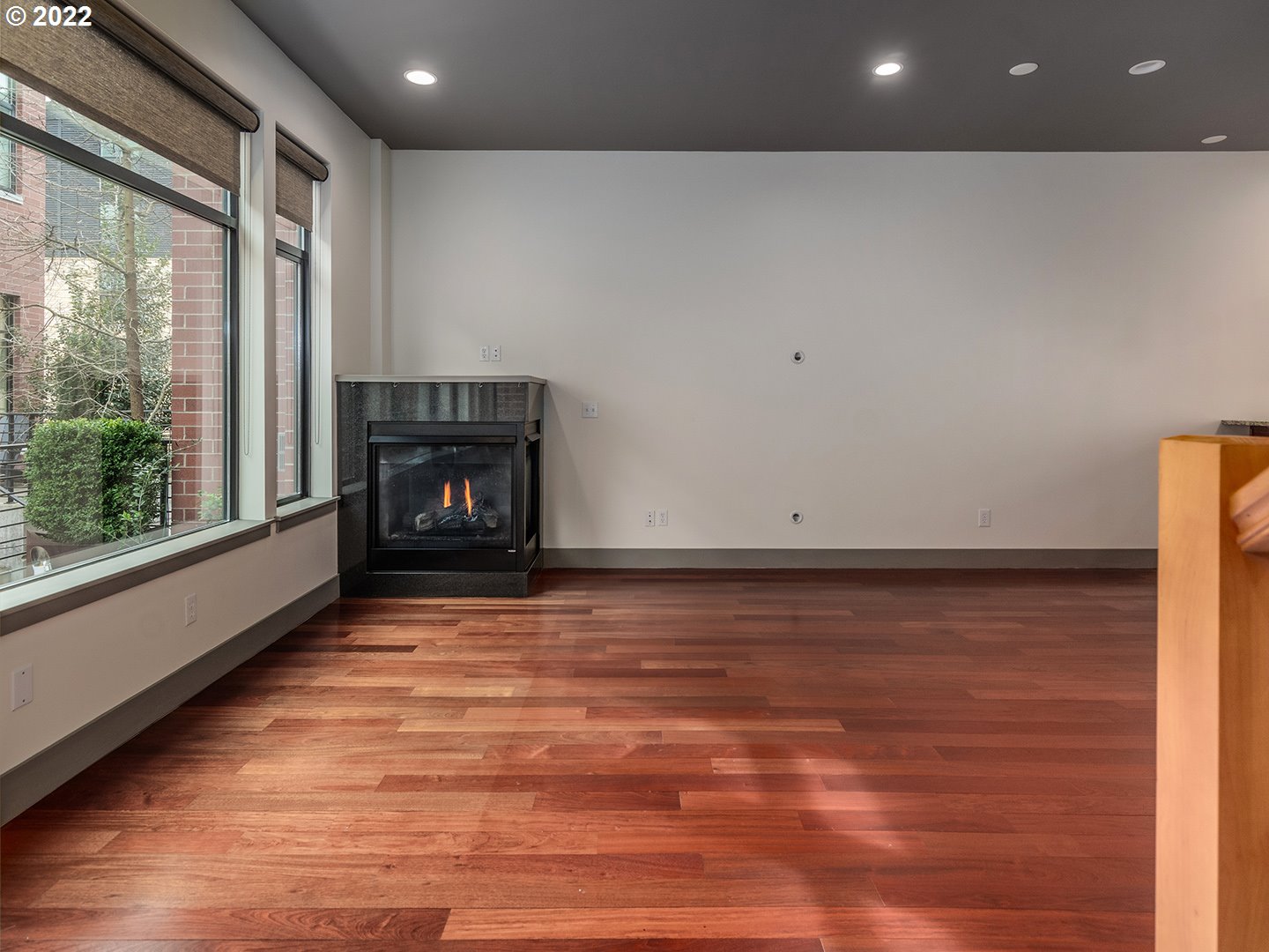 1726 Northwest Riverscape Street Portland, OR 97209 - Photo 5 of 31 Gallery Image 5