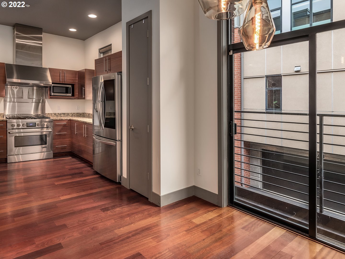1726 Northwest Riverscape Street Portland, OR 97209 - Photo 8 of 31 Gallery Image 8