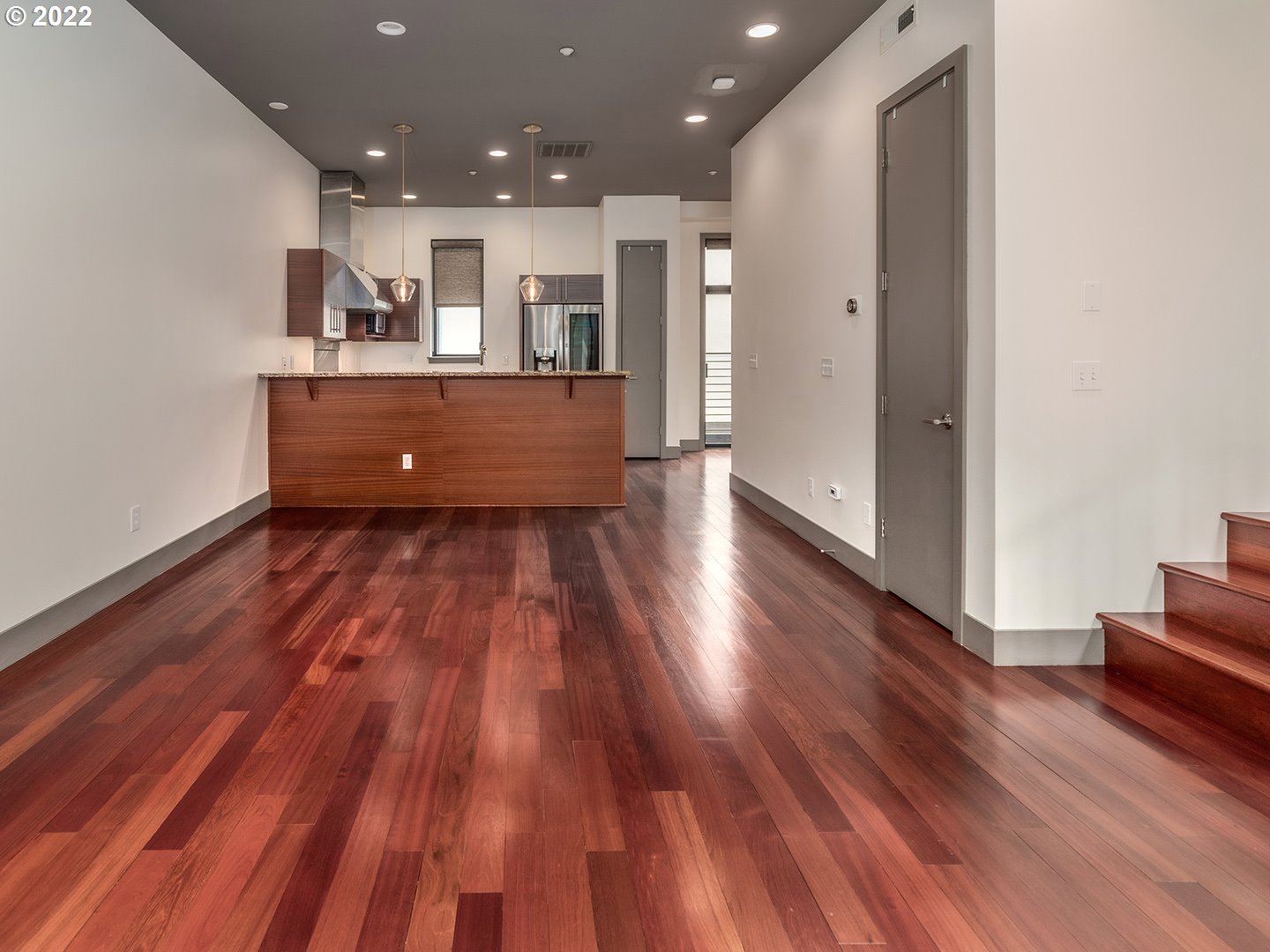 1726 Northwest Riverscape Street Portland, OR 97209 - Photo 10 of 31 Gallery Image 10