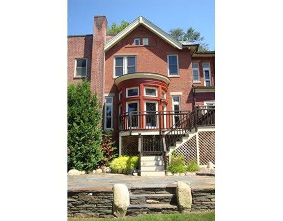 32 Round Hill Road, Unit B Northampton, MA 01060 - Photo 1 of 30 Gallery Image 1