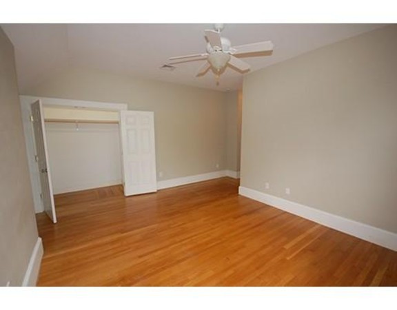 32 Round Hill Road, Unit B Northampton, MA 01060 - Photo 24 of 30 Gallery Image 24